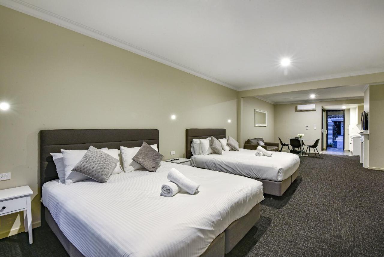 Aloha Central Premium Studios Mount Gambier Bagian luar foto