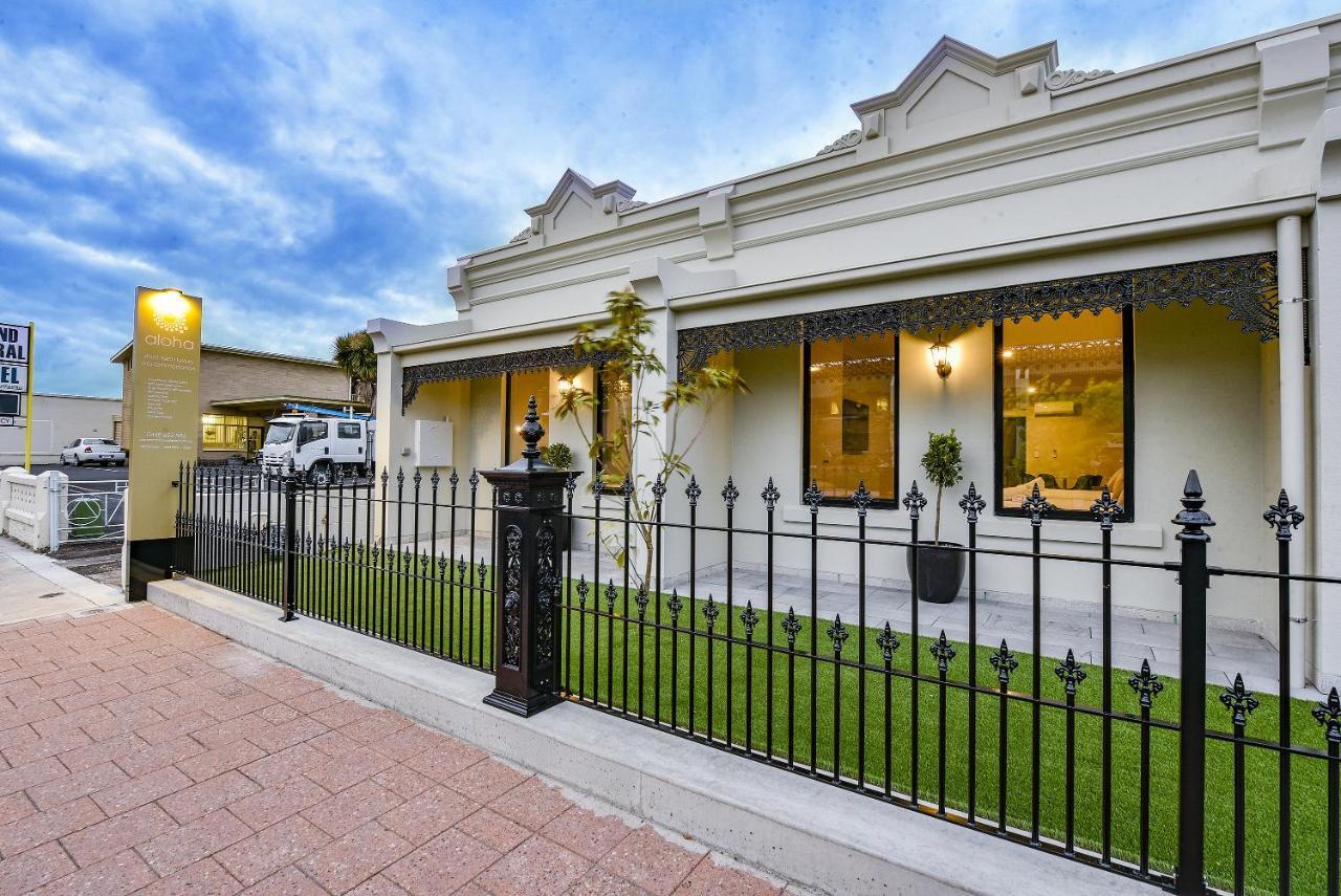 Aloha Central Premium Studios Mount Gambier Bagian luar foto