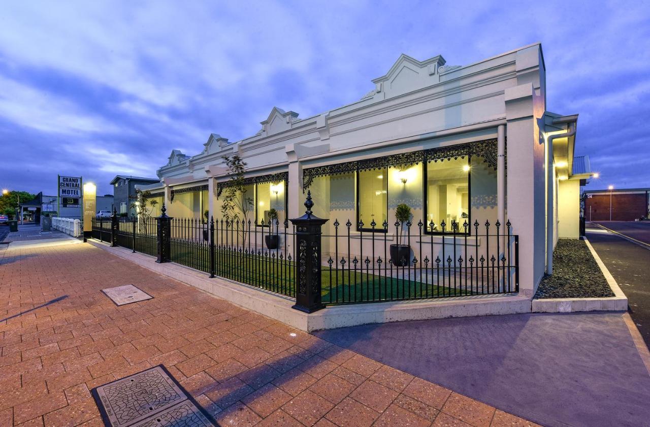 Aloha Central Premium Studios Mount Gambier Bagian luar foto